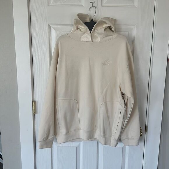 Lotto NYC Men’s Tonal Winter White Soccer Embroidered Hoodie Size M NWT - Picture 2 of 5